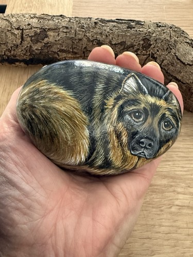 Hand painted stones german - painted,
